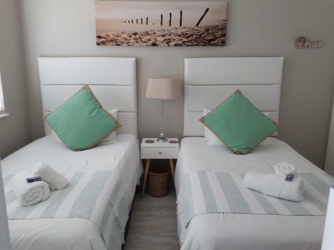 Blouberg Beachfront Apartment Bloubergstrand Ngoại thất bức ảnh